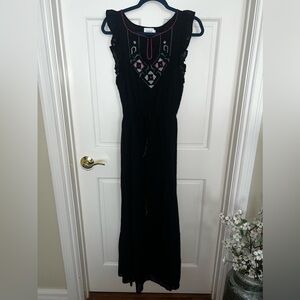 🌼Black embroidered maxi dress
